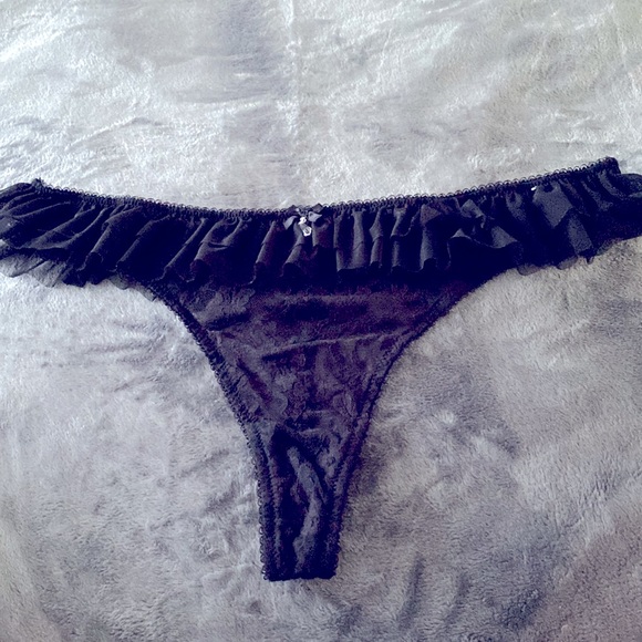 NWOT 2 pair black thongs with lace size 2X - Picture 2 of 6